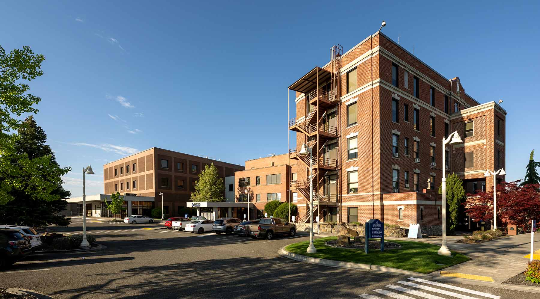 LMC_Exterior_Building_Photo