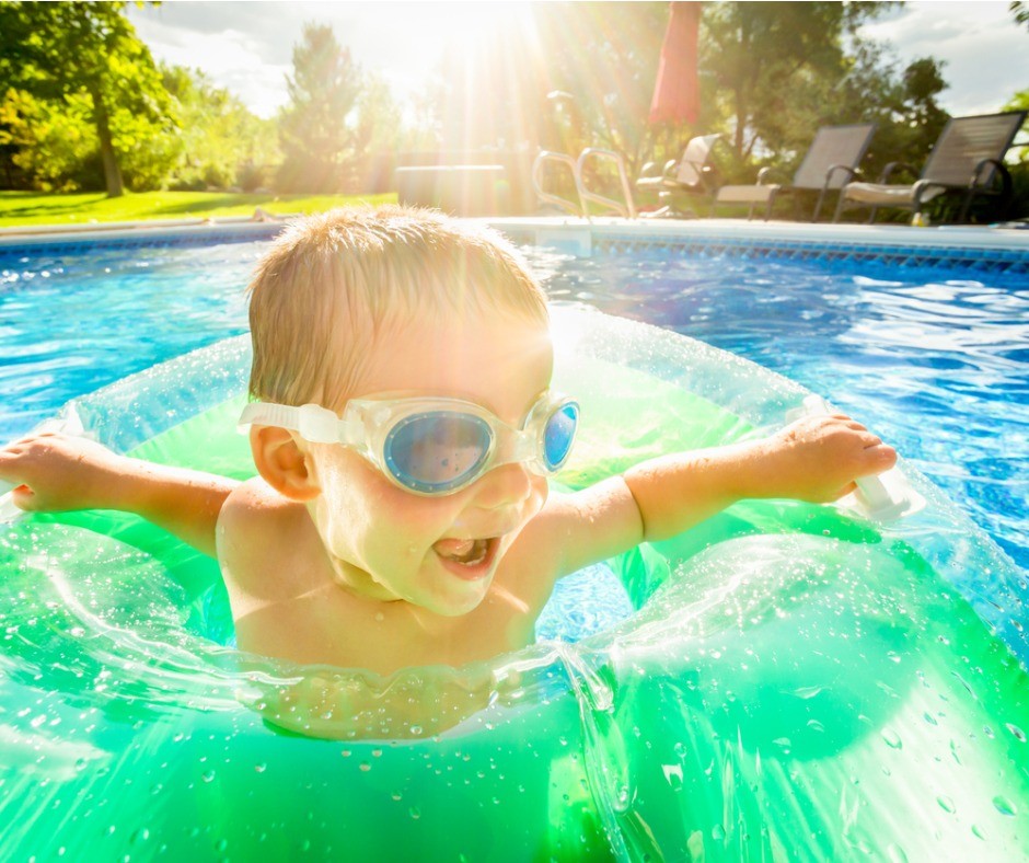 Are swimming pools safe during COVID-19? Tips for safely enjoying the water  - News